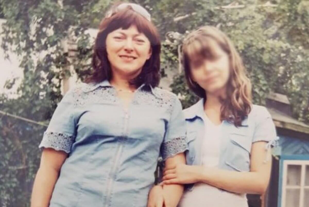 Павлодарская семья почти 30 лет воспитывала чужого ребенка из-за подмены в роддоме