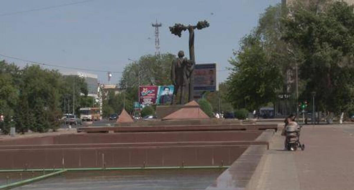 После капитального ремонта в центре Павлодара не работает фонтан
