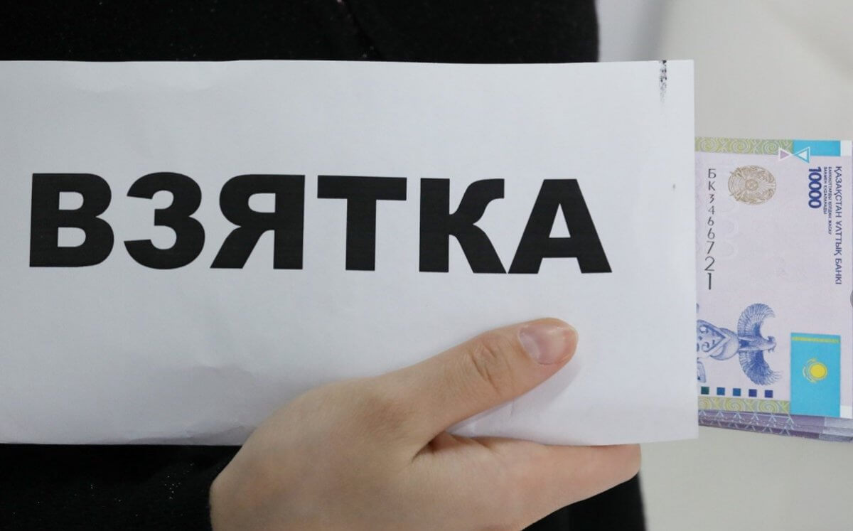 «Я в ужасе от коррупции в Казахстане»: израильтянку шокировала система образования