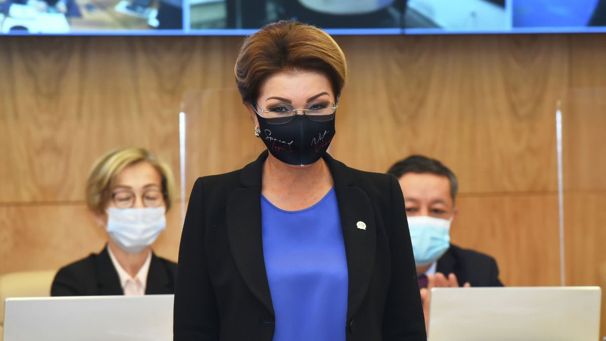 Дарига Назарбаева в соцсетях: заявление касательно подлинности аккаунтов