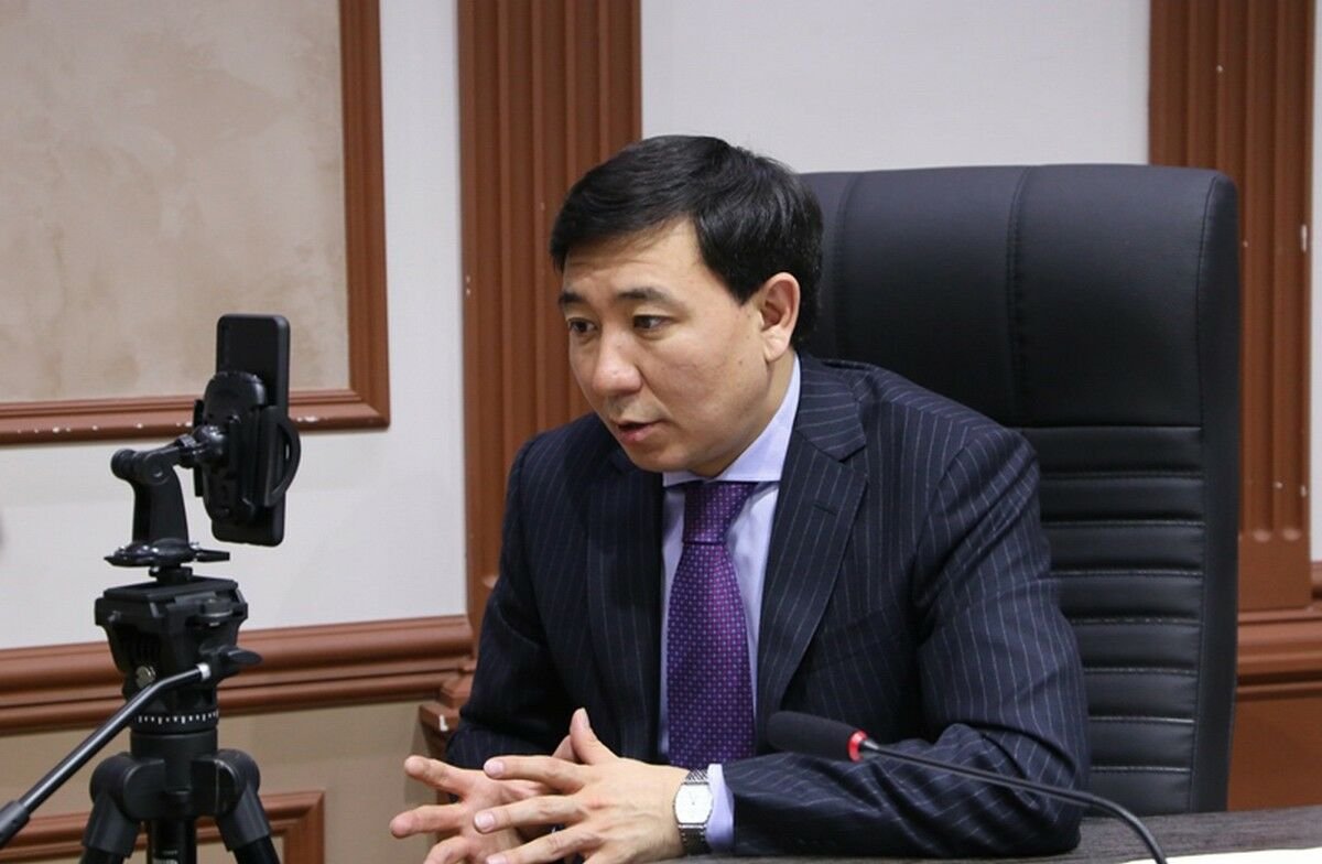 К Токаеву обратились с просьбой уволить очередного акима