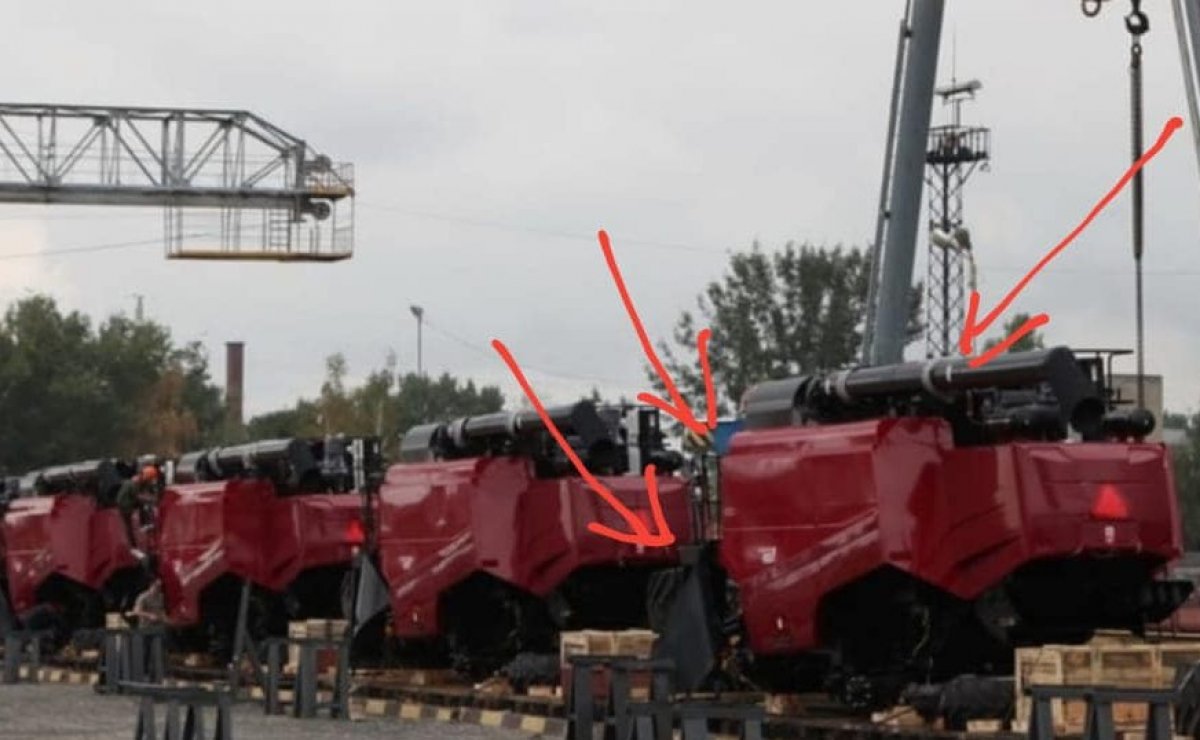 Утильсбор и лжепроизводство: партию готовых комбайнов, следующих в Казахстан, сняли на фото
