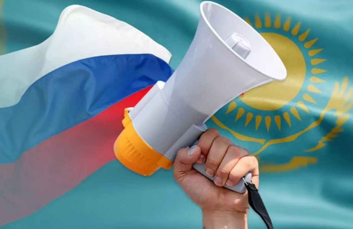 Больше трети казахстанцев убеждены, что Россия воюет против нацистов