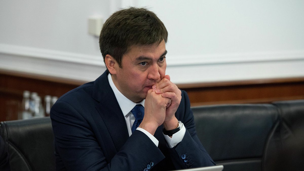Из токал в бизнес-леди: раскрыта сомнительная схема Абдрахимова