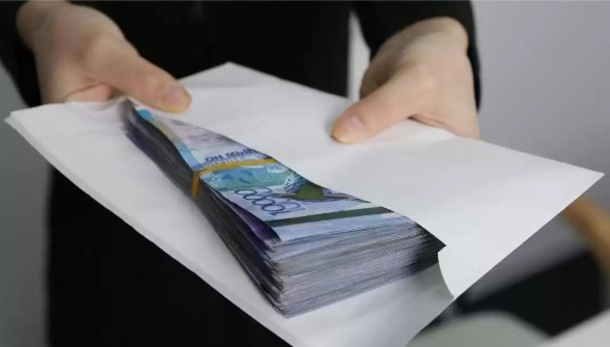 Антикоррупционщик осужден за получение взятки в Актау