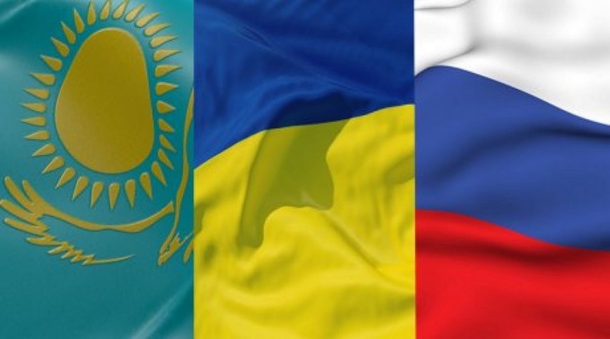 Между Россией и Украиной: эксперт – о тех, кто сталкивает Казахстан в пропасть