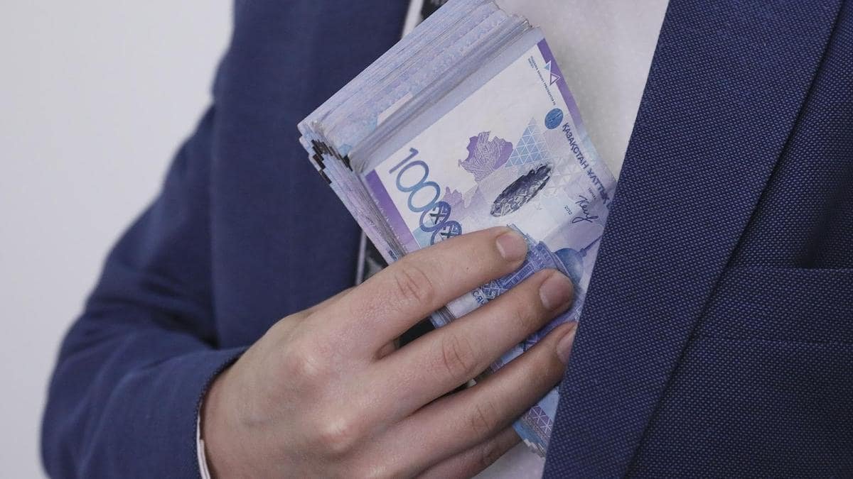 Глава акиматовской компании ждет суда в Астане