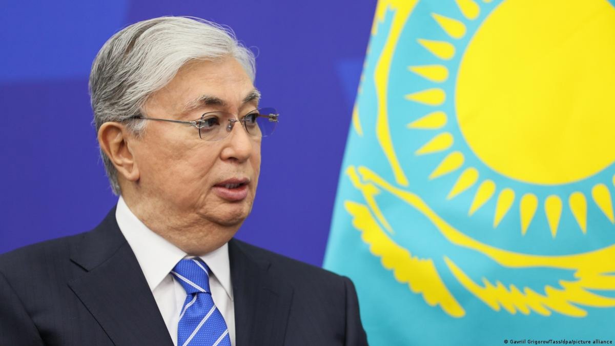 Токаев прекратил полномочия Маулена Ашимбаева и депутатов Сената