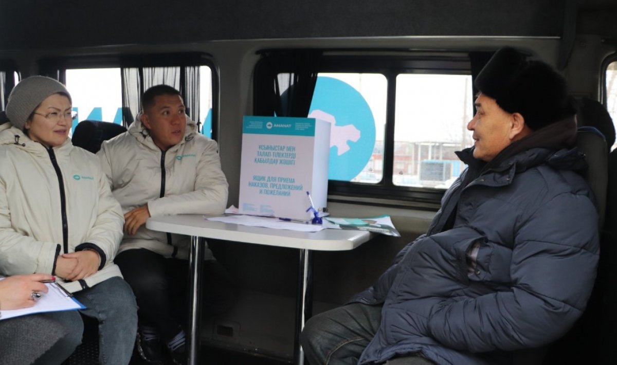 «Цены на продукты, пенсии, зарплаты»: о чем говорили кандидатам в депутаты на сельскохозяйственной ярмарке в Павлодаре