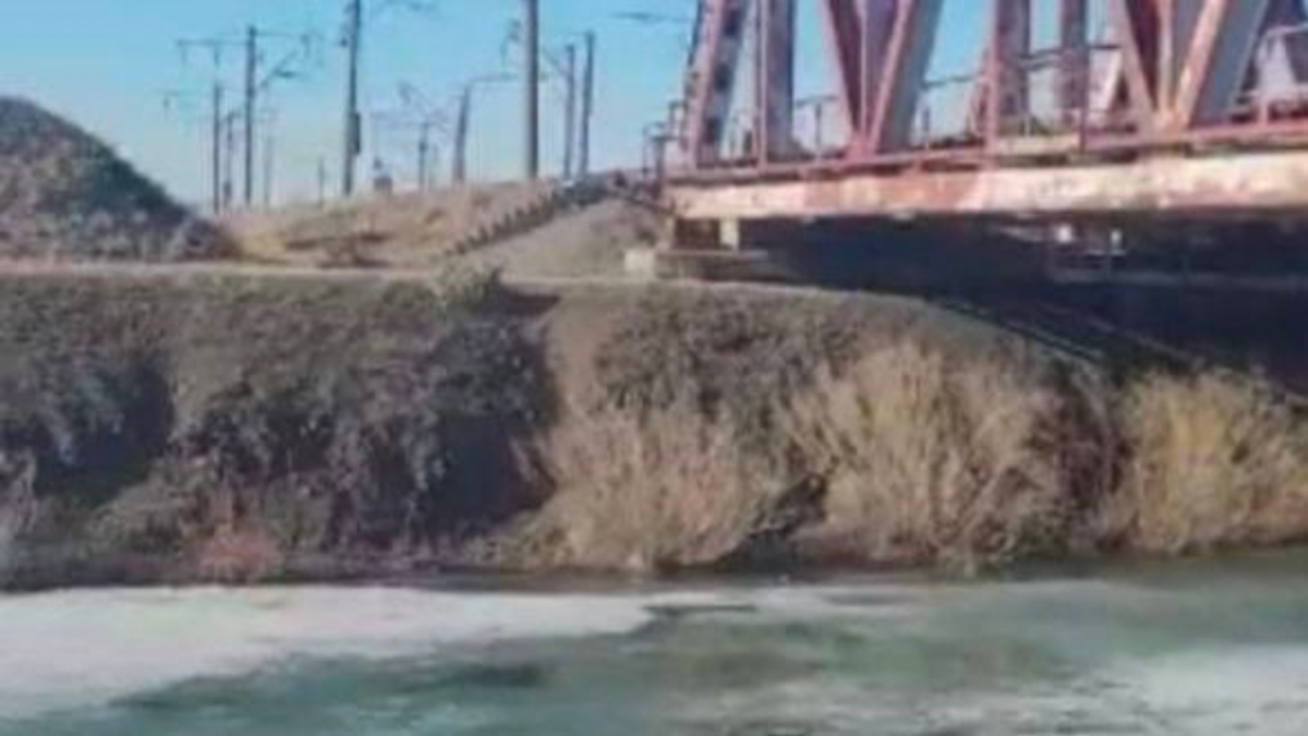 Двое детей утонули в канале в Экибастузе
