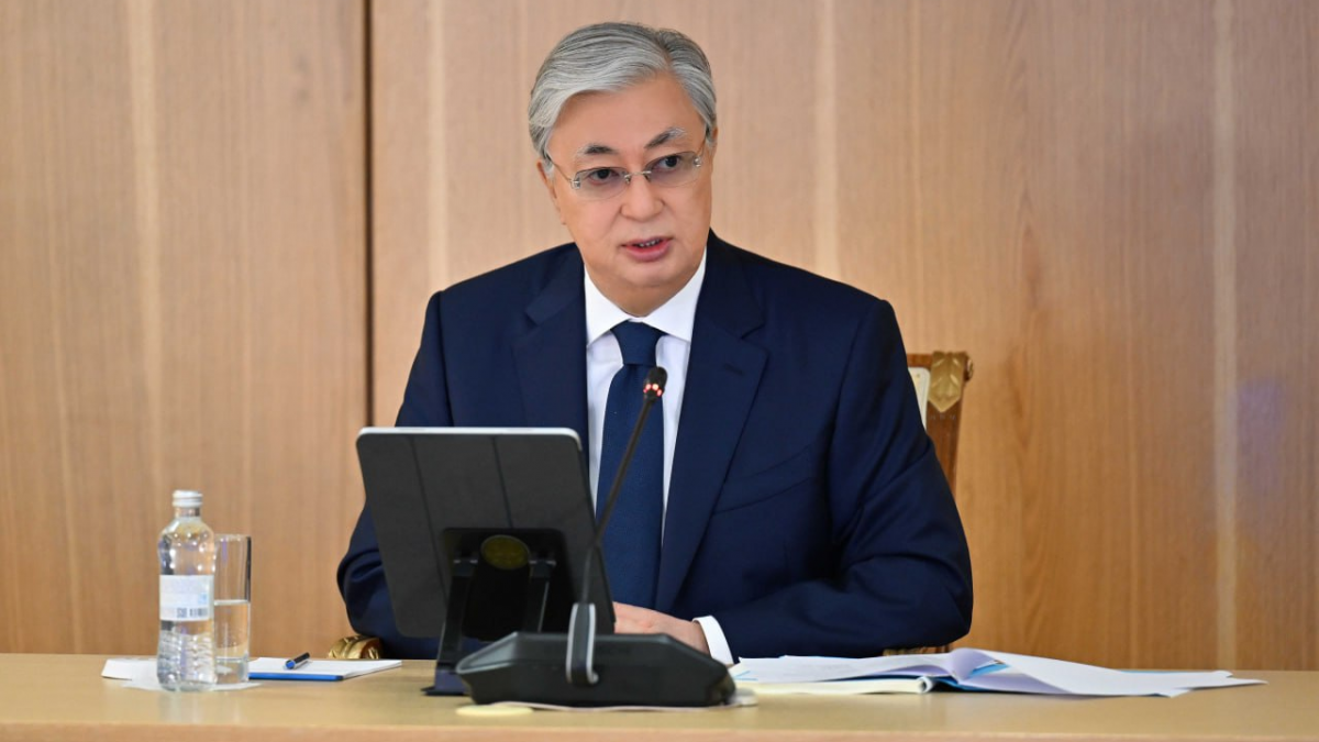 «Вопиющая некомпетентность»: Токаев раскритиковал план развития Астаны