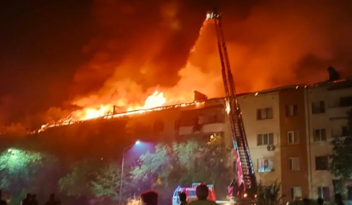 Вынесли 20 газовых баллонов: пожар в Конаеве мог закончиться взрывом