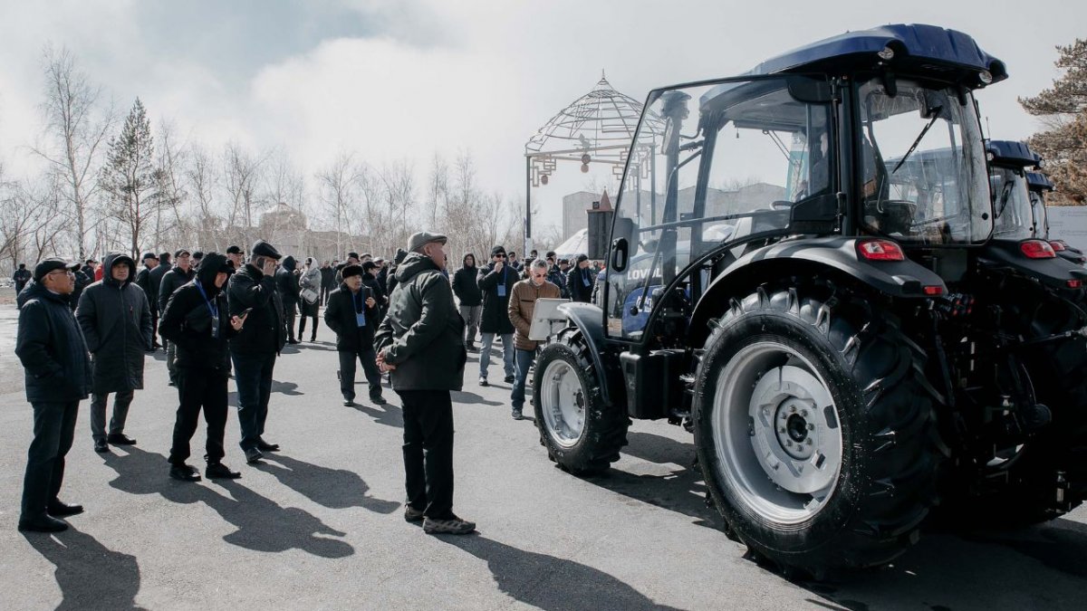 LOVOL - самый продаваемый трактор в Казахстане: AGROMASH подвел итоги 2023 года