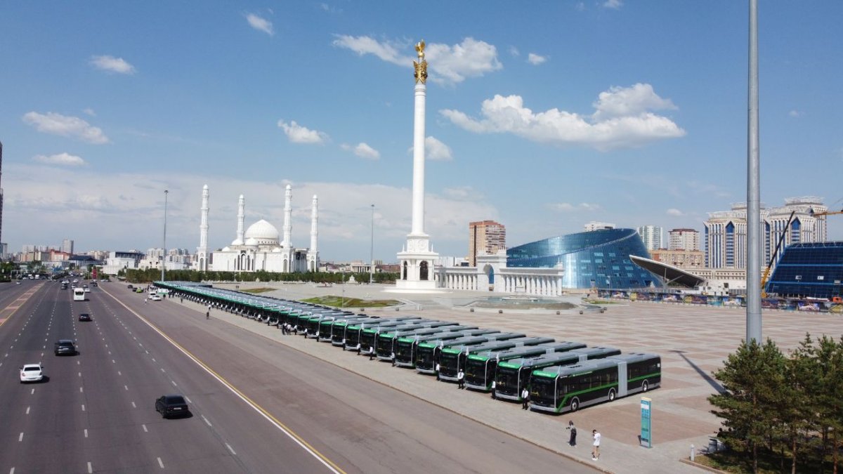 Какой новый общественный транспорт появился в Казахстане в 2023 году