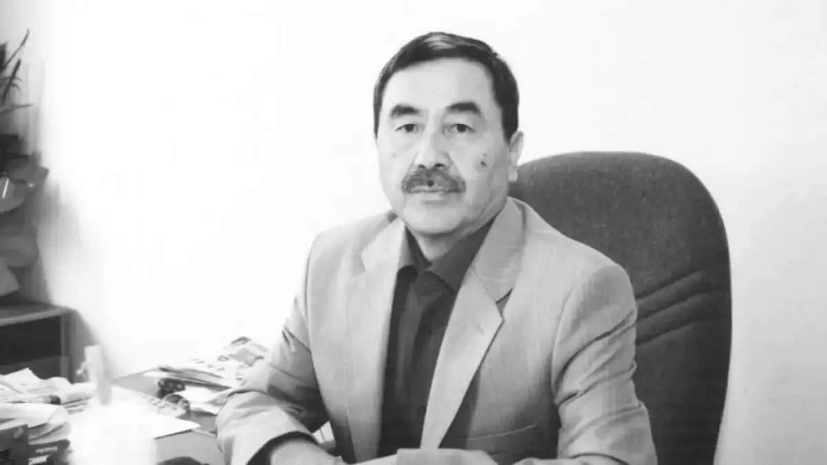 Токаев выразил соболезнования родным и близким писателя Жумабая Шаштайулы