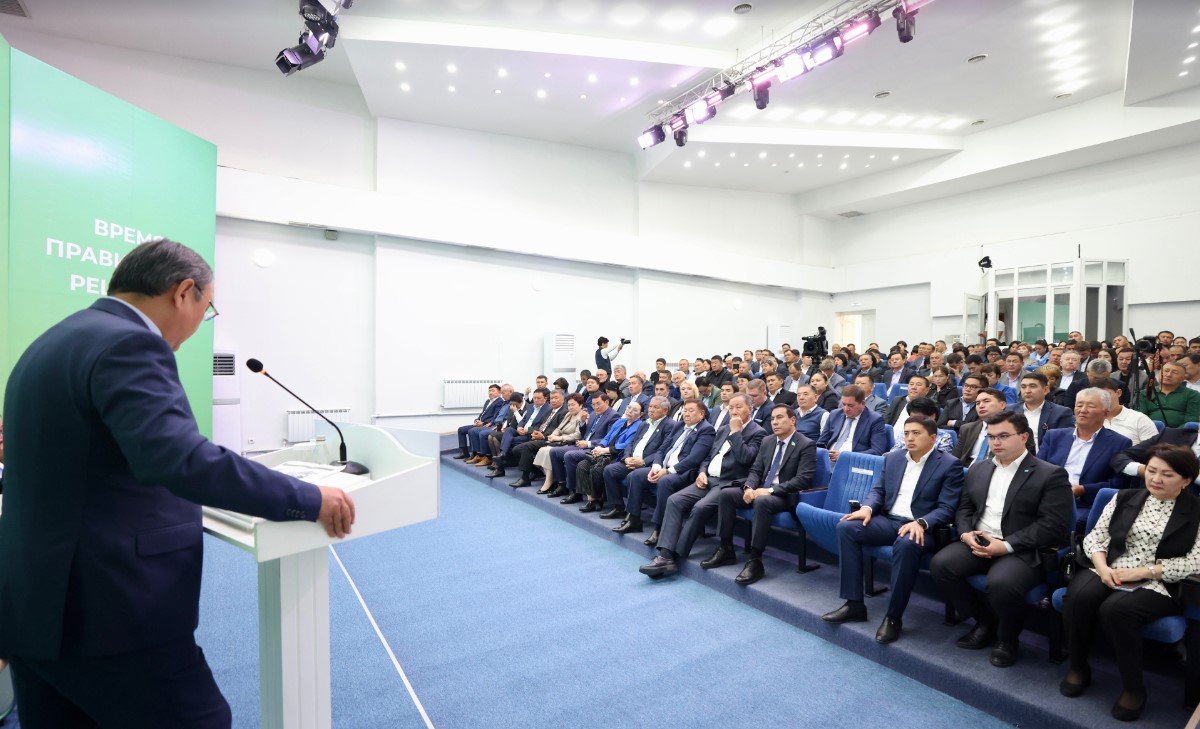 Совет ветеранов Алматинской области призвал проголосовать за АЭС
