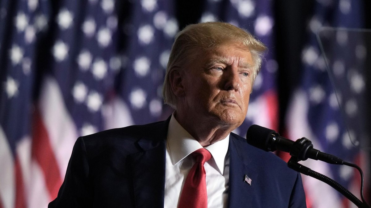 Трамп заявил о "небольшом прогрессе" по мирным переговорам об Украине